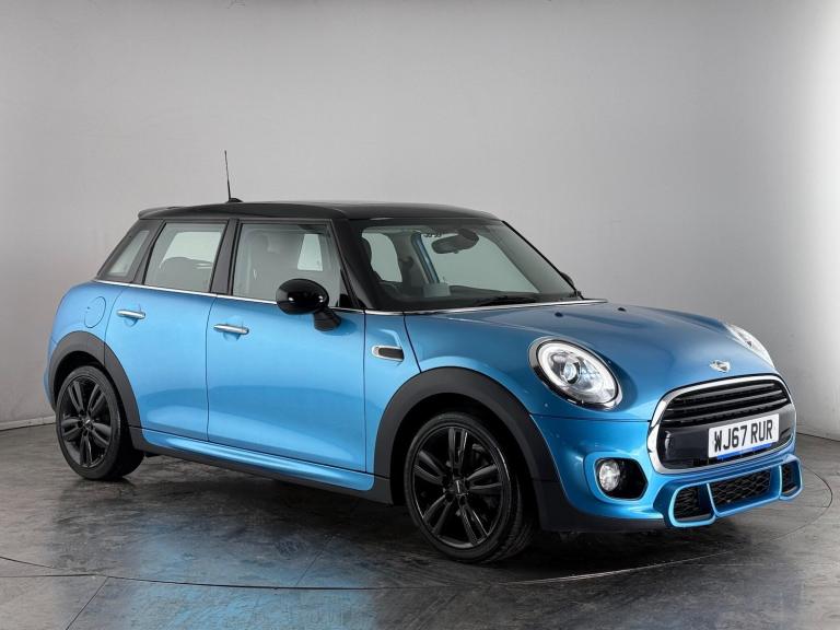 2017 MINI Hatch 1.5 Cooper Auto Euro 6 (s/s) 5dr HATCHBACK Petrol Automatic