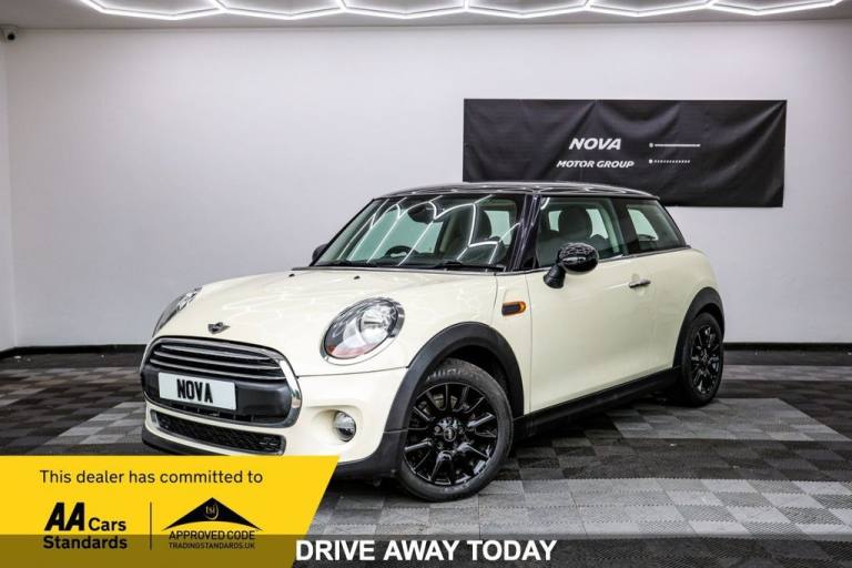 2014 MINI Hatch 1.5 Cooper Hatchback 3dr Petrol Manual Euro 6 (s/s) (136 ps) Hatchback Petrol Manual