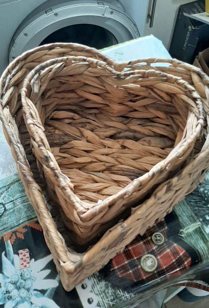 2 wicker heart baskets like new