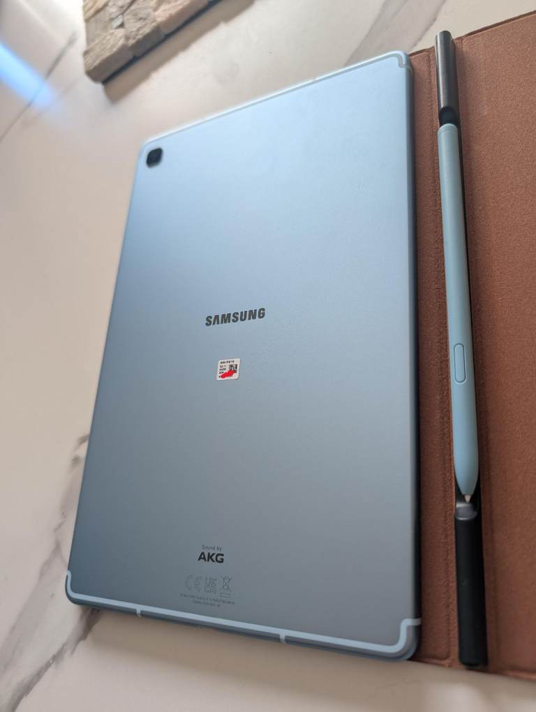 Samsung galaxy Tab S6 Lite - Blue 10.4 inch Tablet - Mint condition SM-P613 Official S Pen & Case