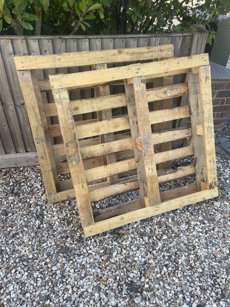 Wooden Pallets – Used Condition, Perfect for Projects