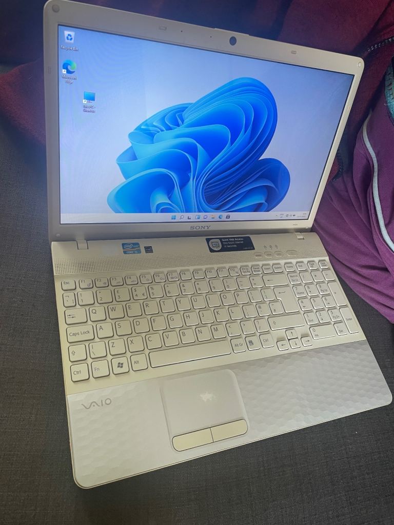 Laptop i5 Windows 11