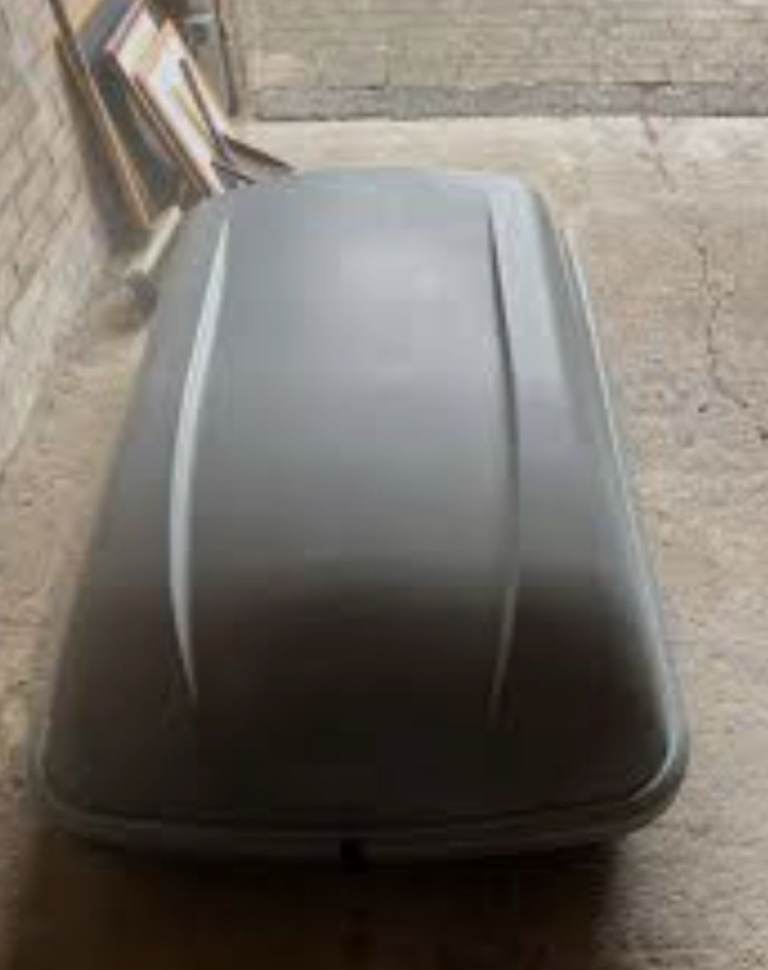Roof Box & Bars x2