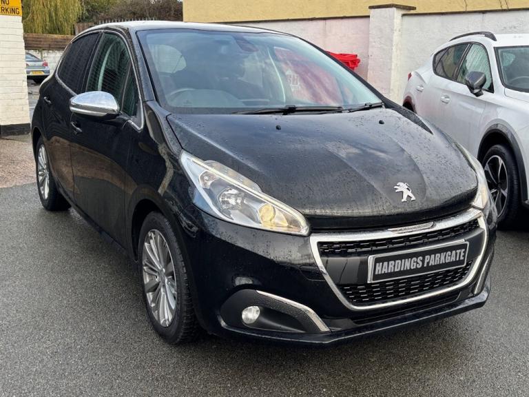2017 Peugeot 208 1.2 PureTech 82 Allure 5dr HATCHBACK PETROL Manual
