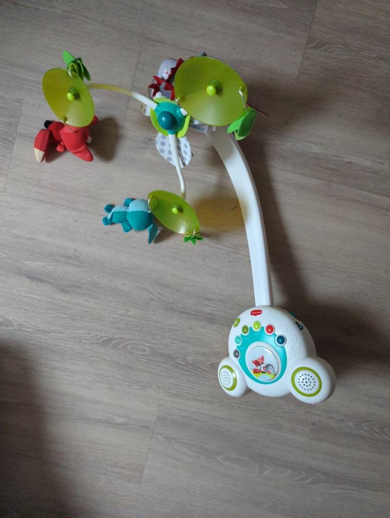 Baby cot mobile