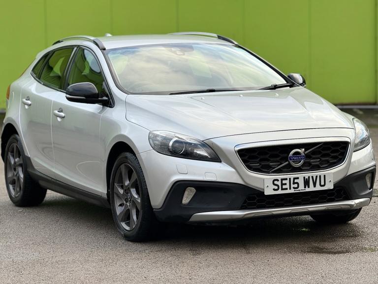 2015 Volvo V40 D2 Cross Country Lux 5dr Powershift HATCHBACK Diesel Automatic