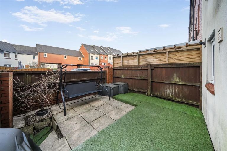 Small unfurnished  room for short time rent