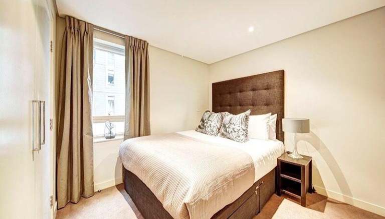 Fully Furnished one bedroom in Paddington available now!!