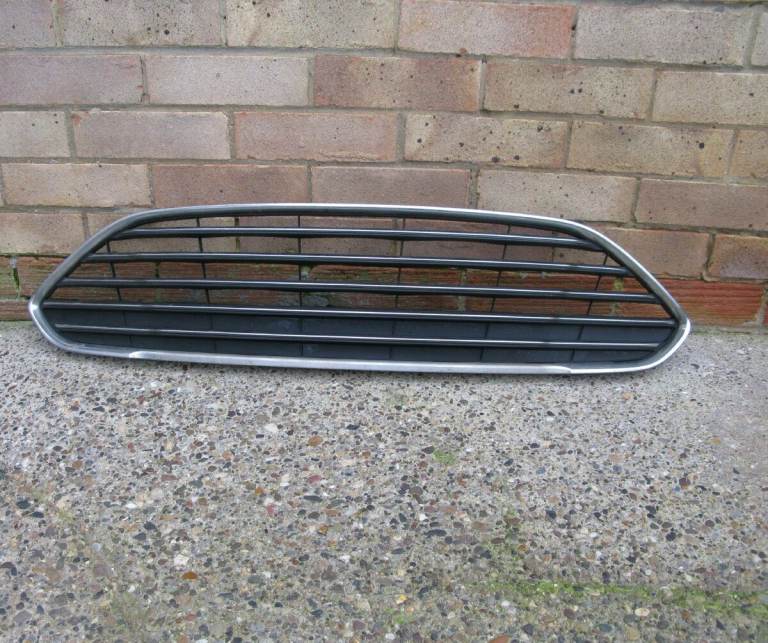 Ford Fiesta Front Grill - Grille - Good Condition