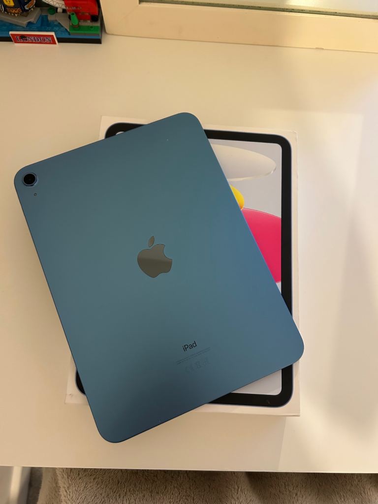 IPad 10th gen 2022-64gb BLUE