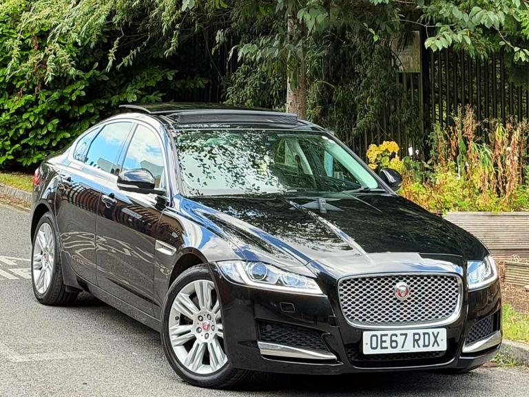 2017 Jaguar XF 2.0d Portfolio Saloon 4dr Diesel Auto AWD Euro 6 (s/s) (240 ps) Saloon Diesel Auto...