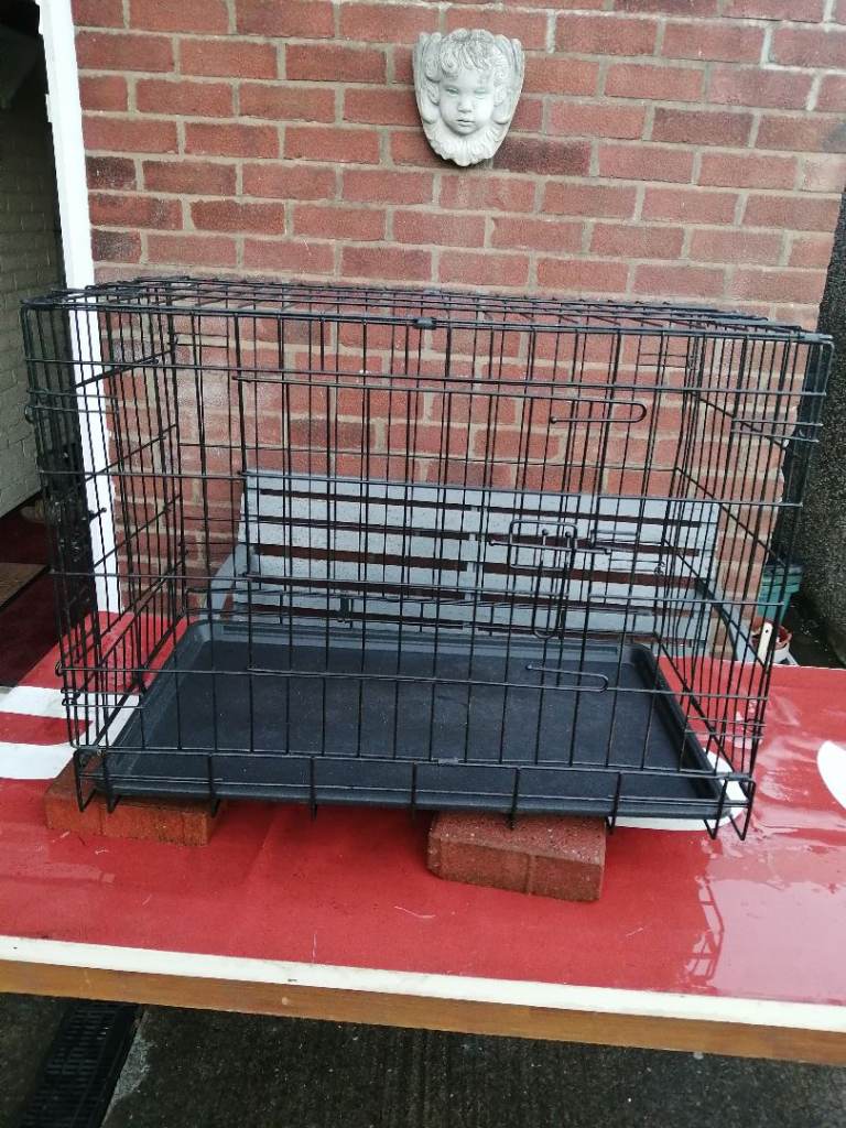 Dog Pet Cage No Text Please Medium Absolutely Like New genuinely used 4 times 2'5Lx1'10Hx1'7W.
