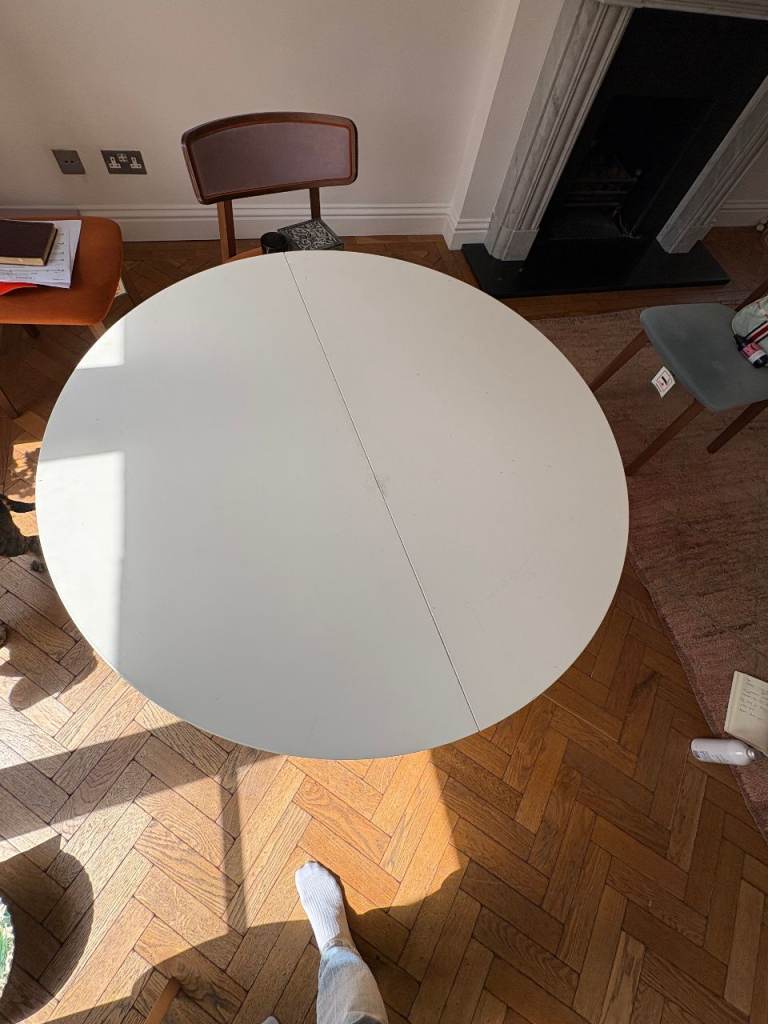 Dining table - FREE