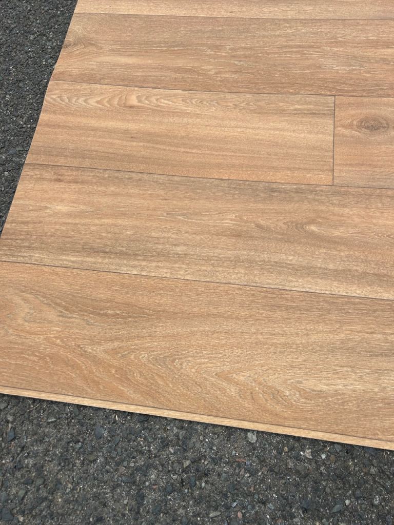 New Wood Effect Vinyl Flooring end of roll 
