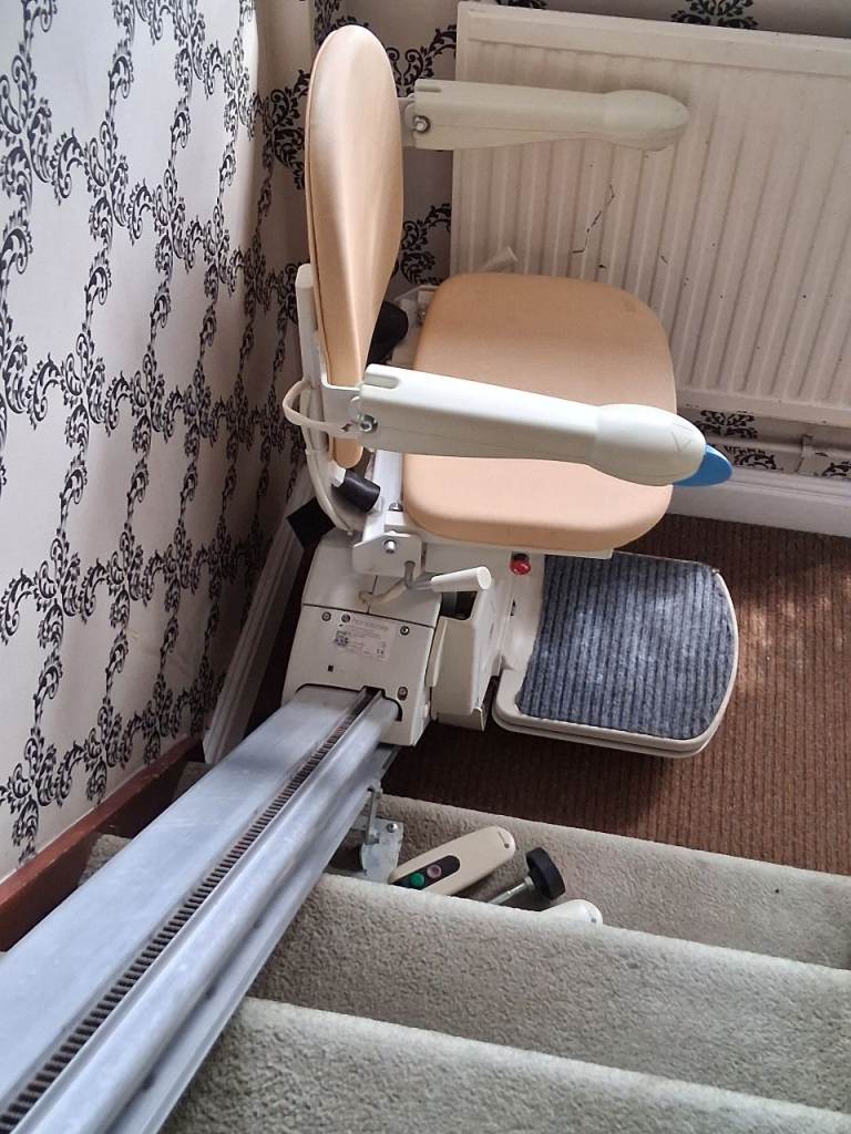 Stair Lift Suttons Handicare 950 Straight staircase