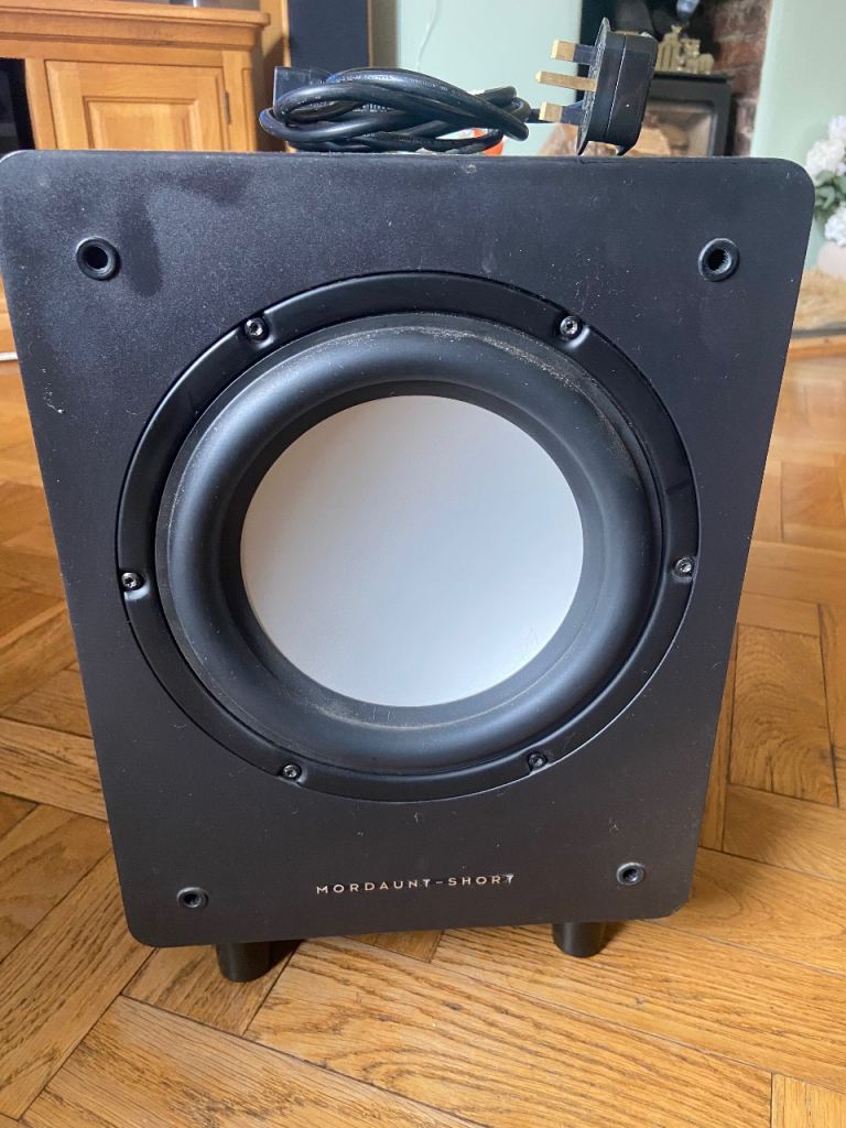 Mordaunt short Alumni 9 Sub woofer