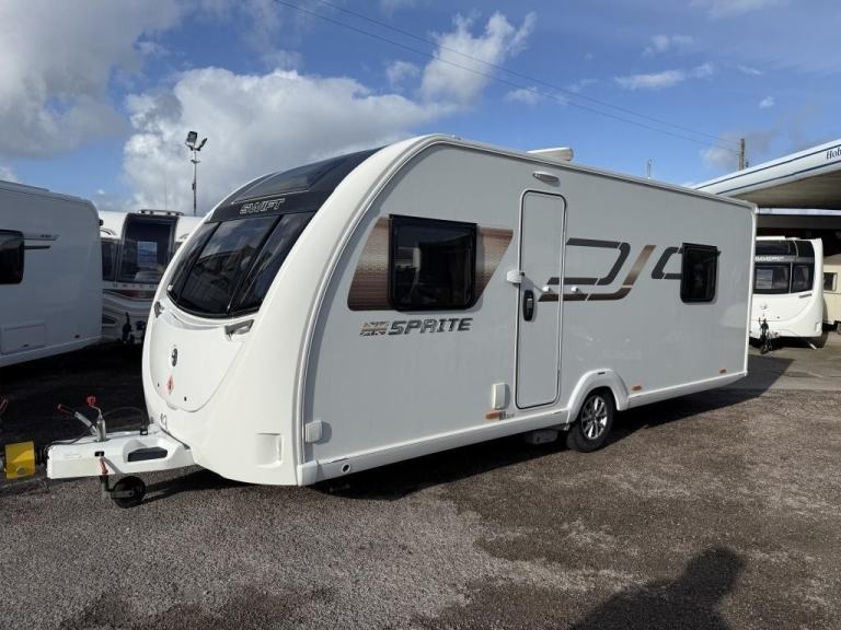 2022 SWIFT SPRITE Major 4EB 4 Berth fixed Island bed