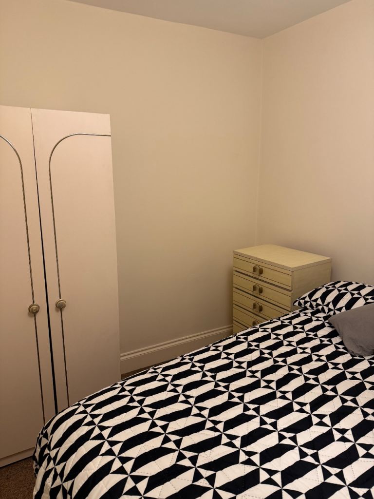 Two double rooms to let 