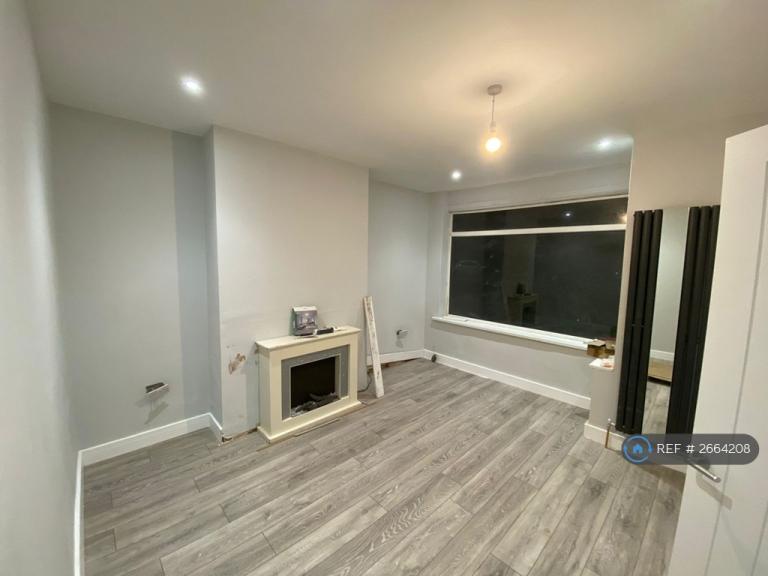 3 bedroom house in Mandale Road, Middlesbrough, TS5 (3 bed) (#2664208)