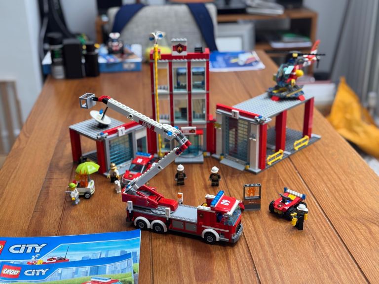 Lego City - Fire Station and Extras - 60110