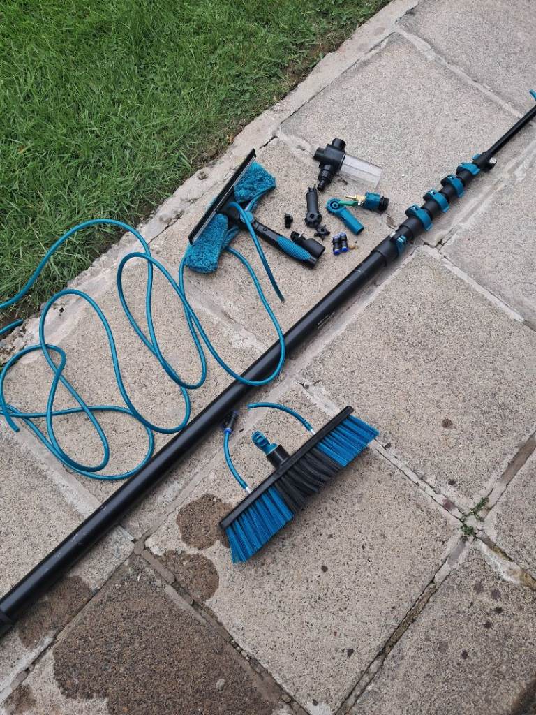 Window cleaning pole 
