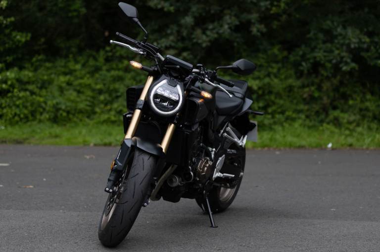 Selling my honda CB650 E-clutch as I am unfortunately unable to ride due to health reasons. 