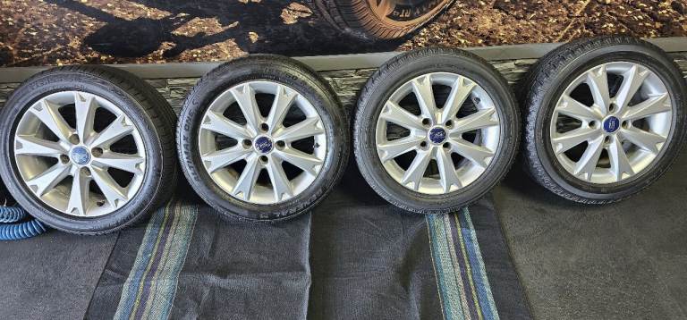 Ford Genuine 15 alloy wheels + 4 x tyres 195 50 15 Sailwin