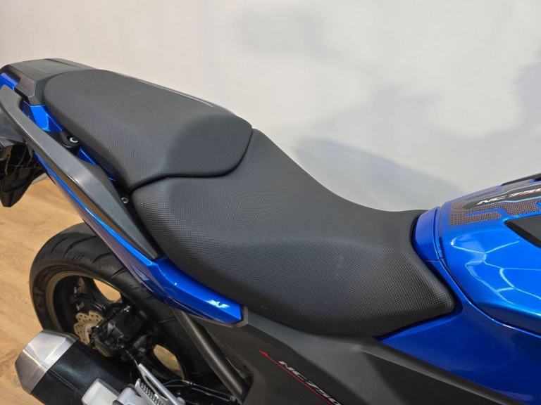 Honda NC750X DCT 2021 Blue - Screen, Traction Control, ABS, Full Digital Display