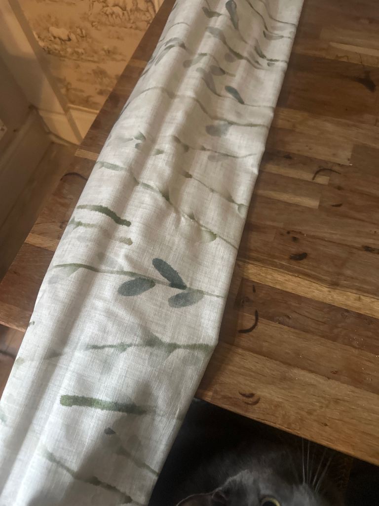 Roman blind 