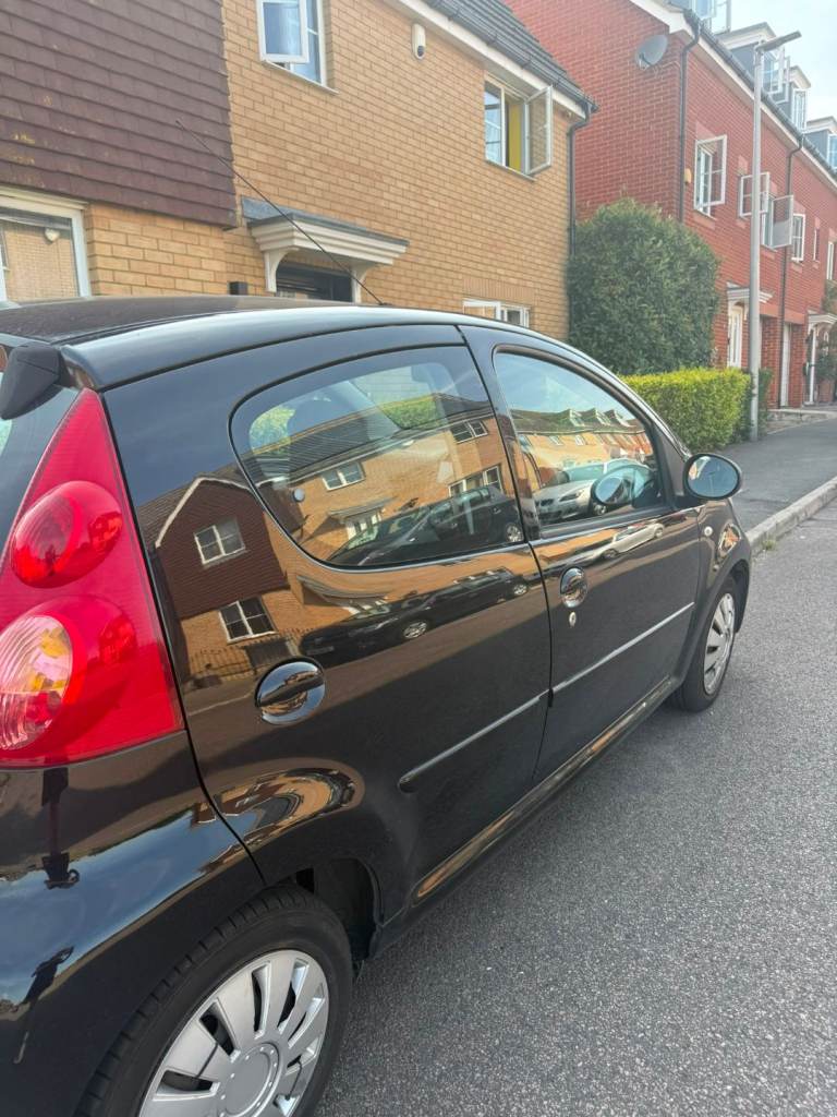 Peugeot, 107, Hatchback, 2008, Semi-Auto, 998 (cc), 5 doors