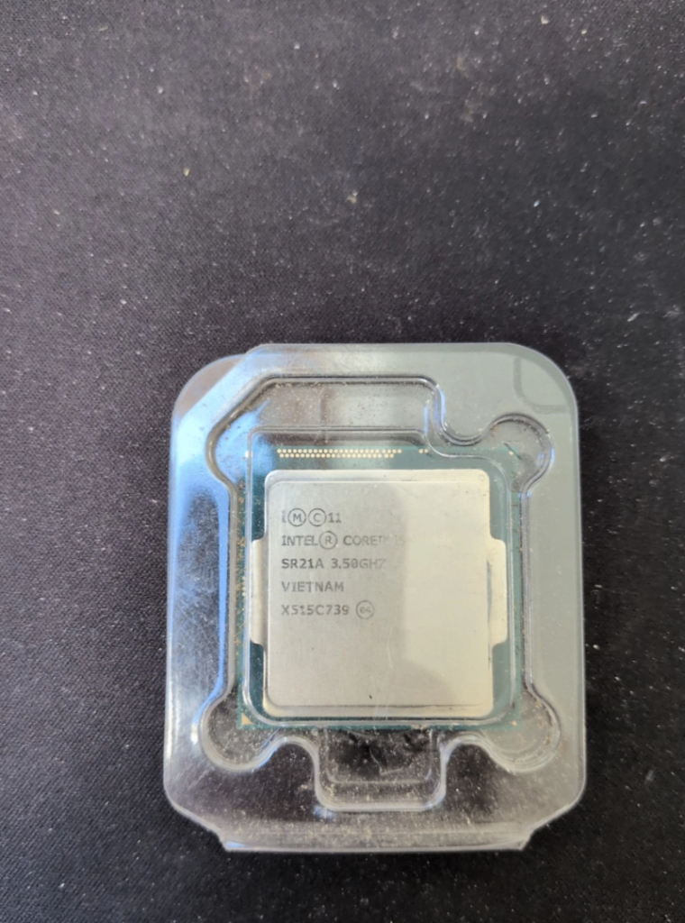 Intel Core i5-4690K CPU – 3.5GHz Quad-Core – LGA1150