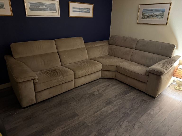 Corner Sofa with Electric Recliner – Local Delivery Available
