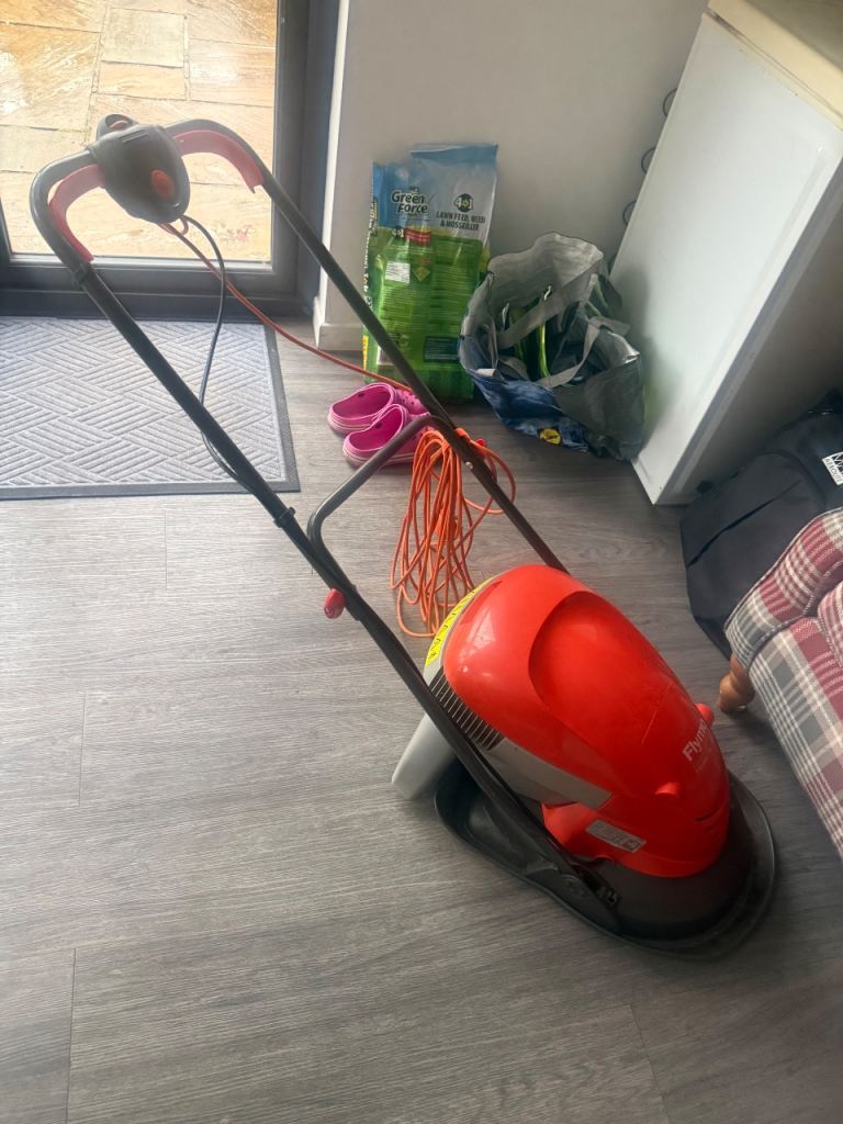 Flymo electric lawnmower 