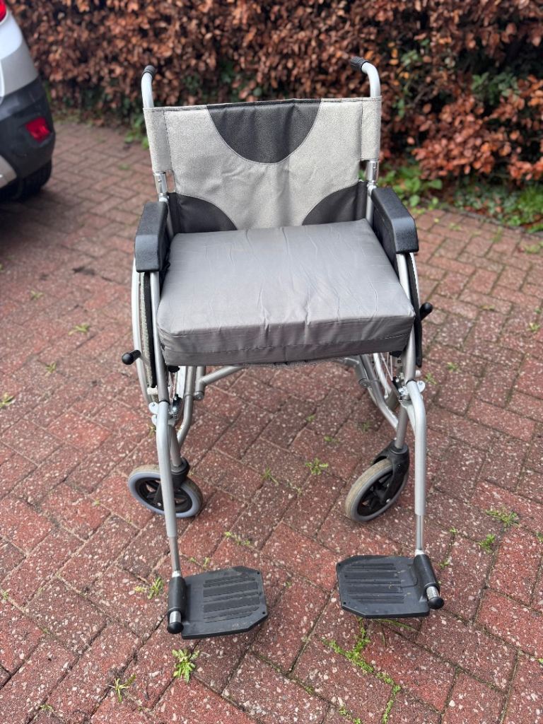 Drive Devilbiss Ultra lightweight Wheelchair