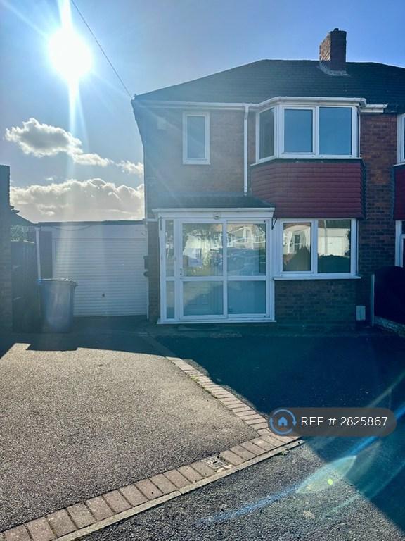 3 bedroom house in Primley Avenue, Tamworth, B77 (3 bed) (#2825867)
