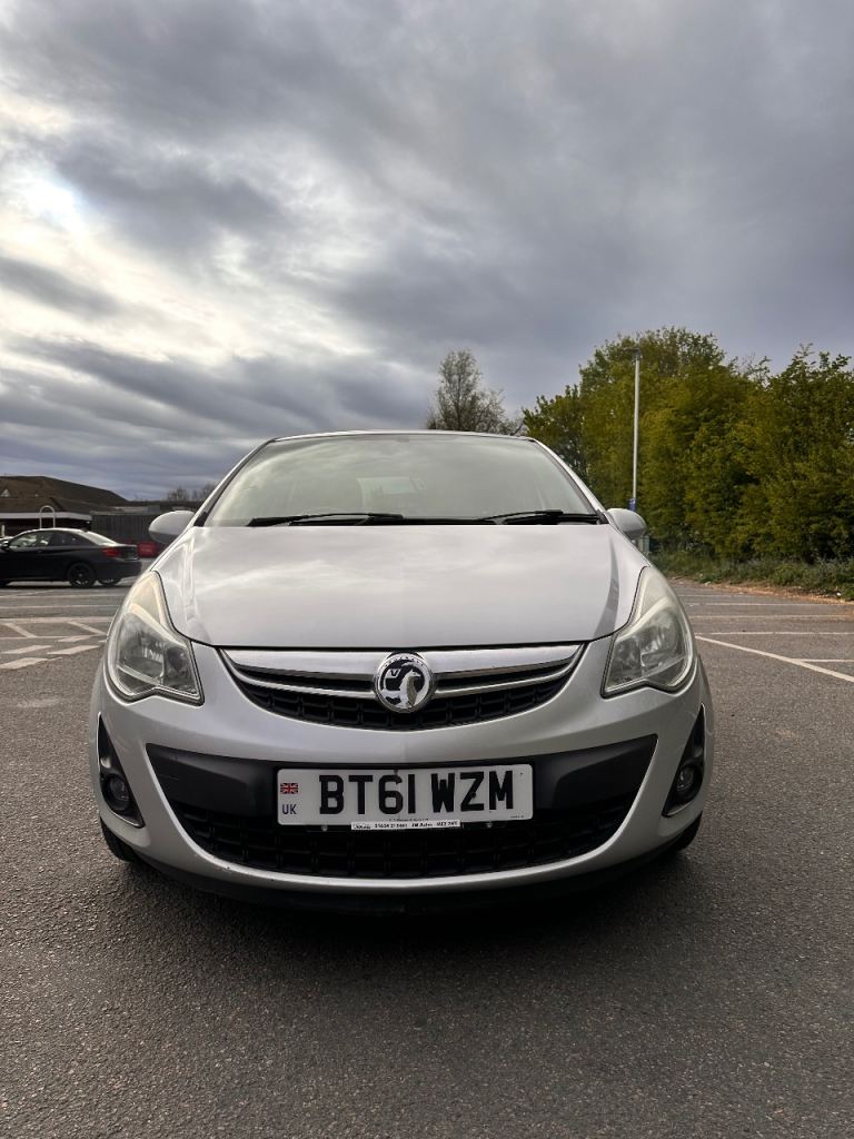 Vauxhall Corsa SXi 1.2 (2011)