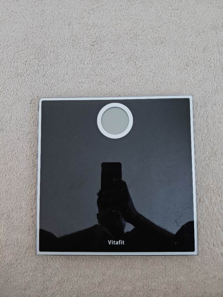 Vitafit digital weighing scale