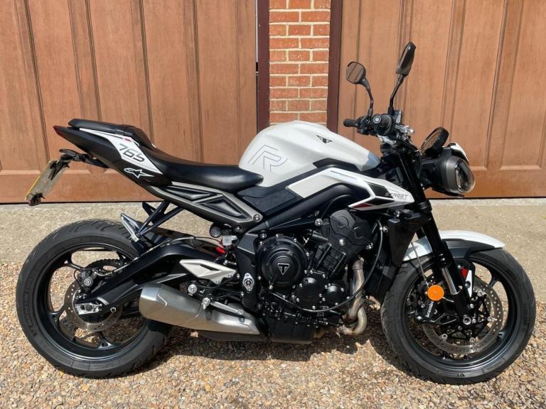 2023 TRIUMPH STREET TRIPLE 765 R