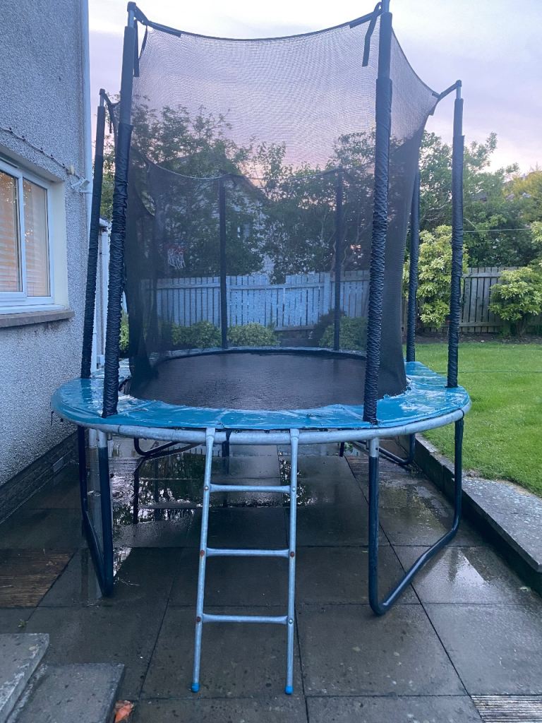 8ft Oval trampoline