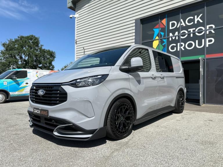 26 Reg Ford Transit Custom Leighton LV-RF | 232ps | PHEV | D/Cab | Leather