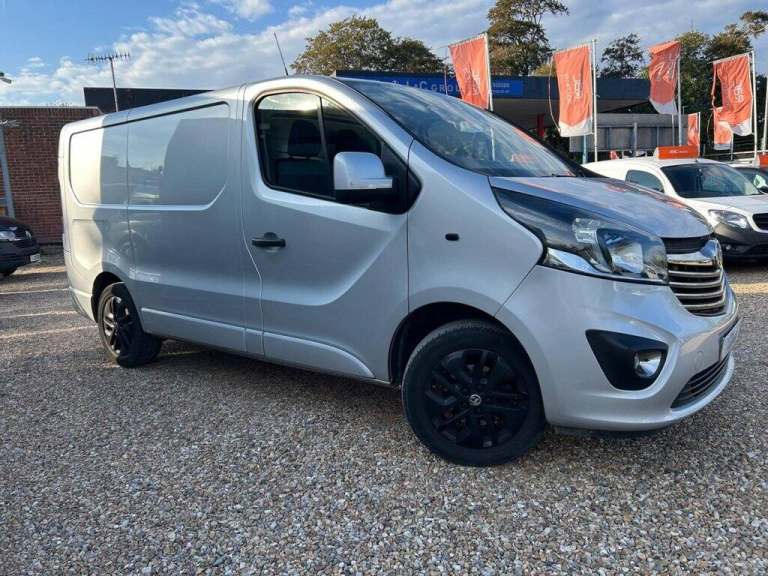 2019 Vauxhall Vivaro 1.6 CDTi 2700 BiTurbo ecoTEC LIMITED EDITION NAV PANEL VAN 5dr L1 H1 EURO 6 ...