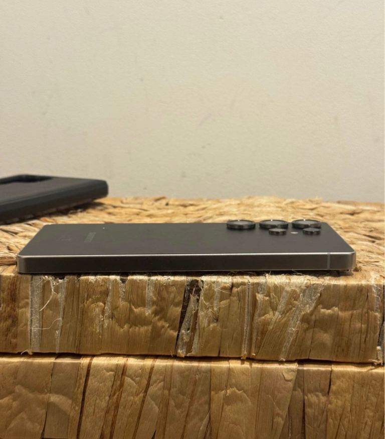 Samsung Galaxy S25 Ultra 256GB unlocked 