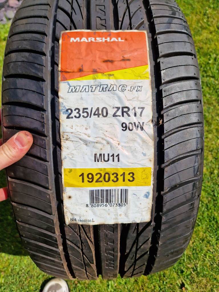 FOR SALE TYRE MARSHAL SIZE 235/40/17 BRAND NEW NEAVER FITTED COLLECTION ONLY