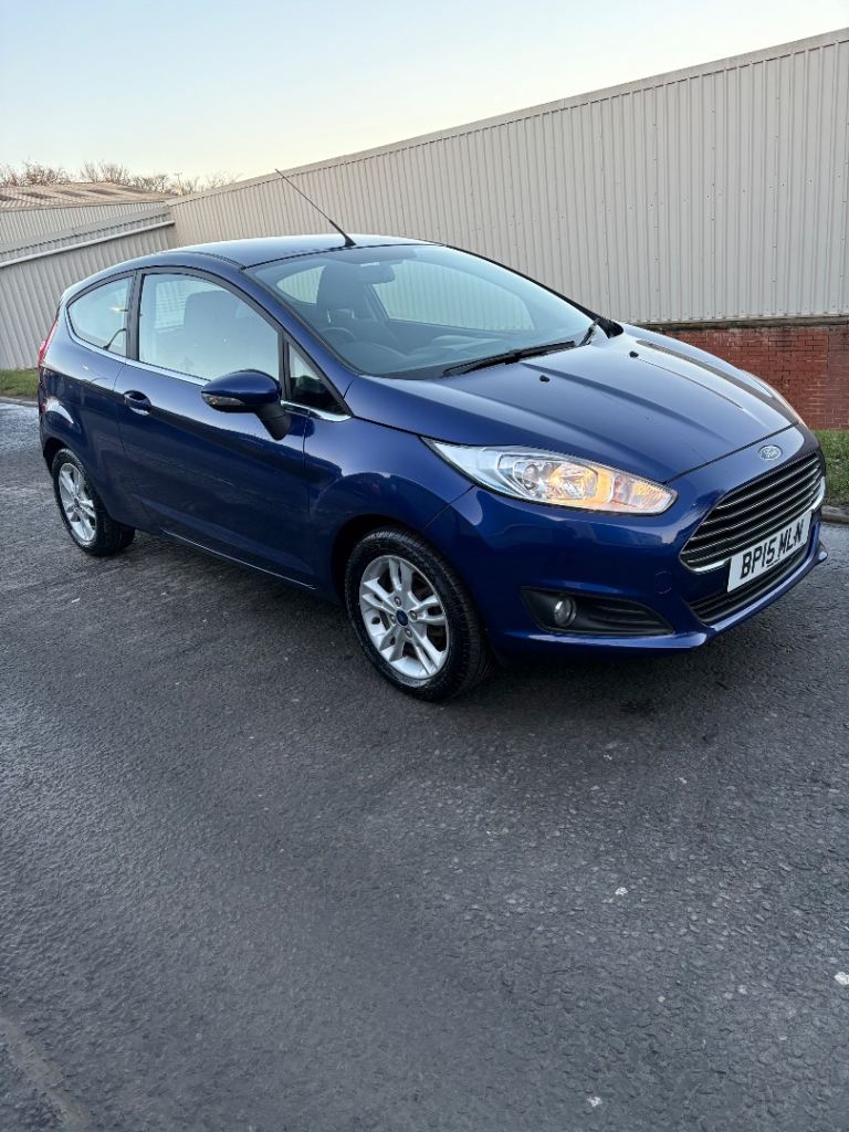 Ford, FIESTA, Hatchback, 2015, Manual, 1241 (cc), 3 doors