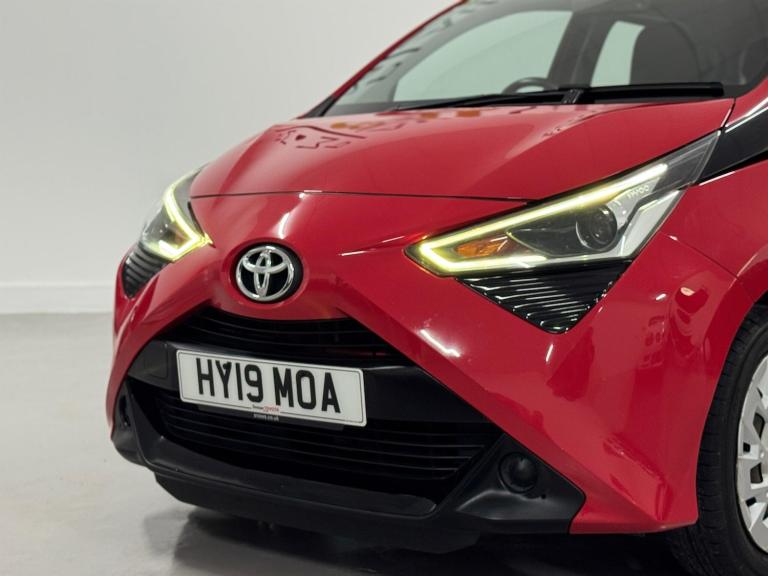 2019 Toyota AYGO 1.0 VVT-i x-play Euro 6 5dr HATCHBACK Petrol Manual