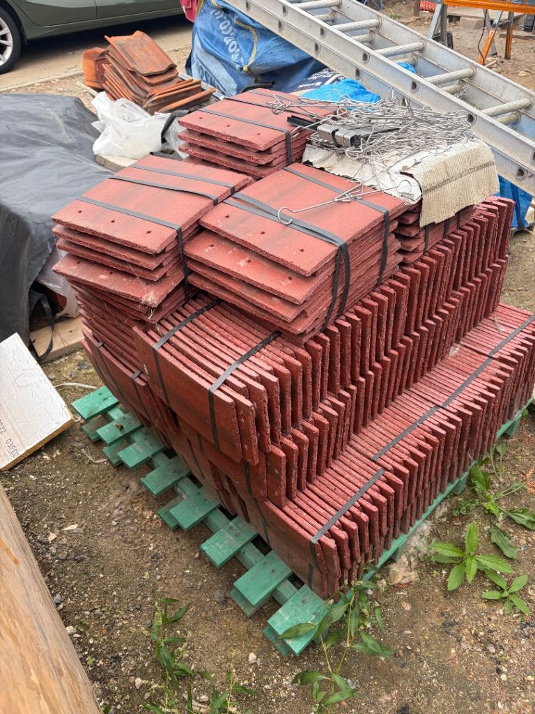 BMI Redland Rustic Red 78 Concrete Plain Roof Tiles – Brand New / Unused – Large Job Lot