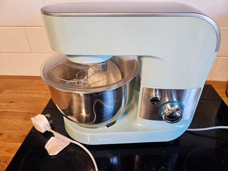 Stand Food Mixer with Attachments – Good Working Order