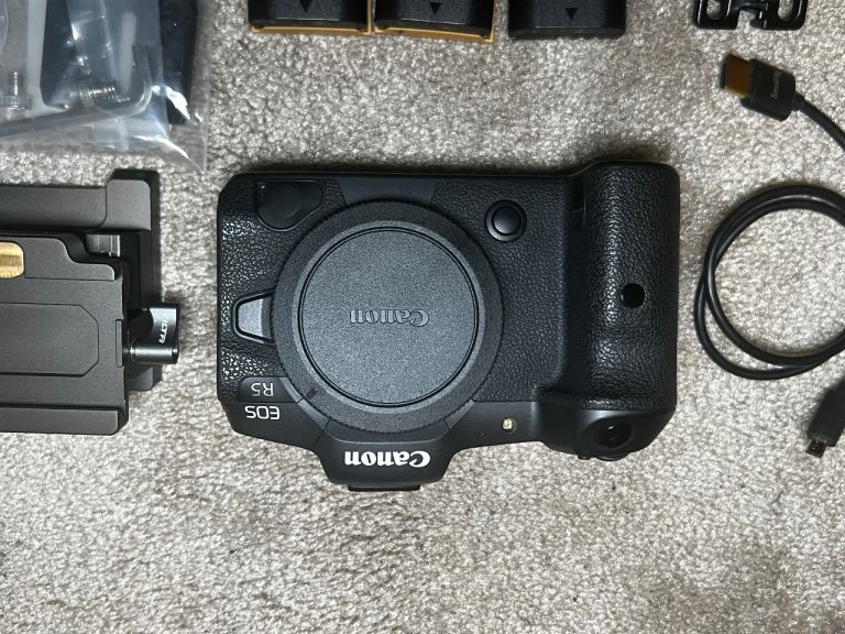 Canon EOS R5 Mirrorless Camera Cinema Package Tilta Cage 