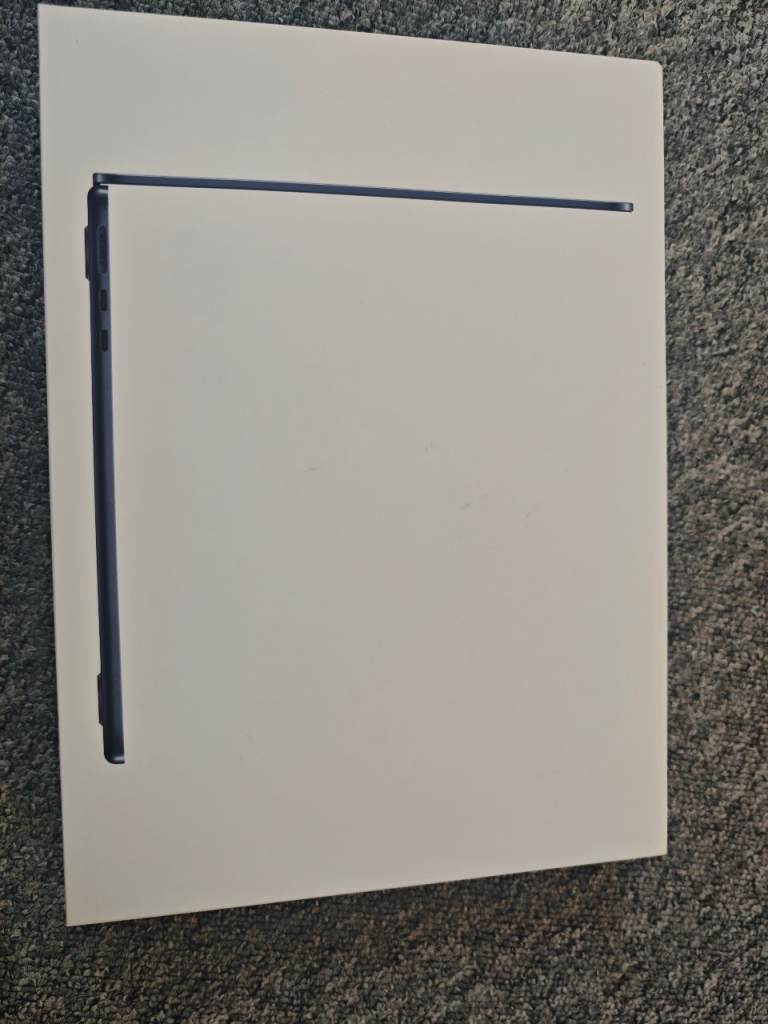 MacBook Air 13 inch M5 Chip 16GB Memory 512GB Storage - Brand New
