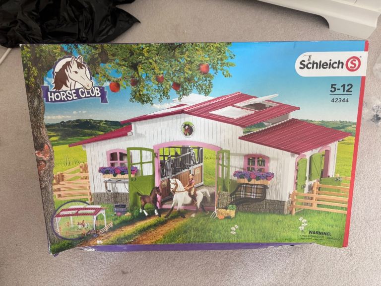 Schleich Horse Club Lakeside Riding Centre Toy Set